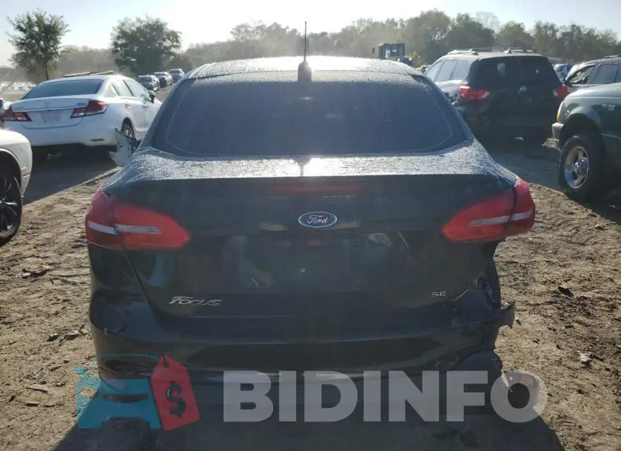 1FADP3F2XJL237141 Photo# 6