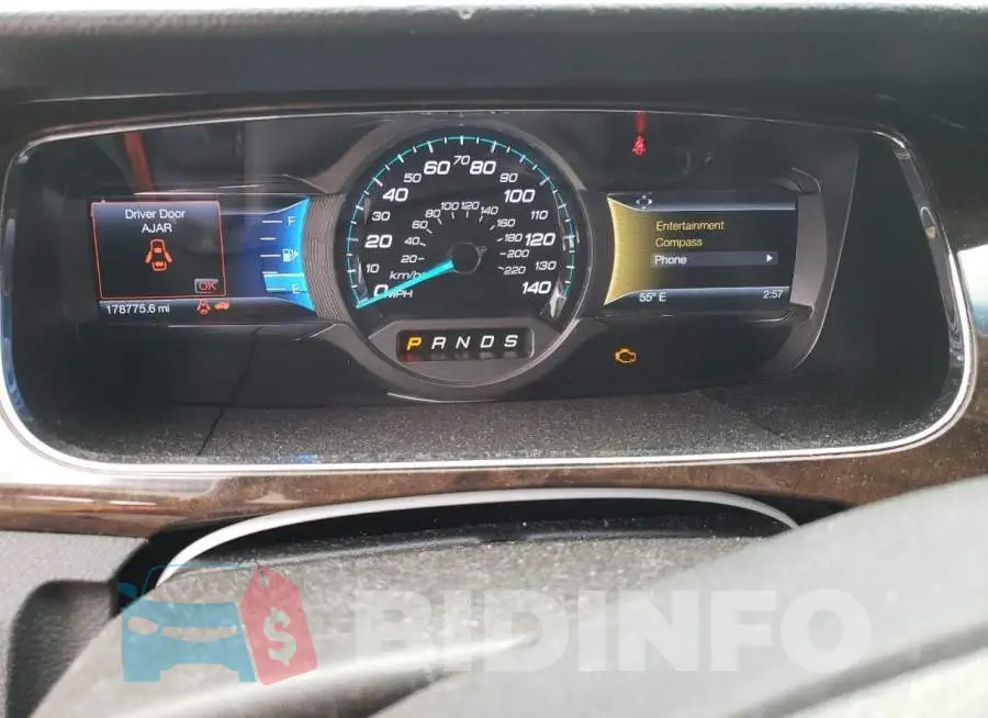 1FAHP2F83FG105919 Photo# 9