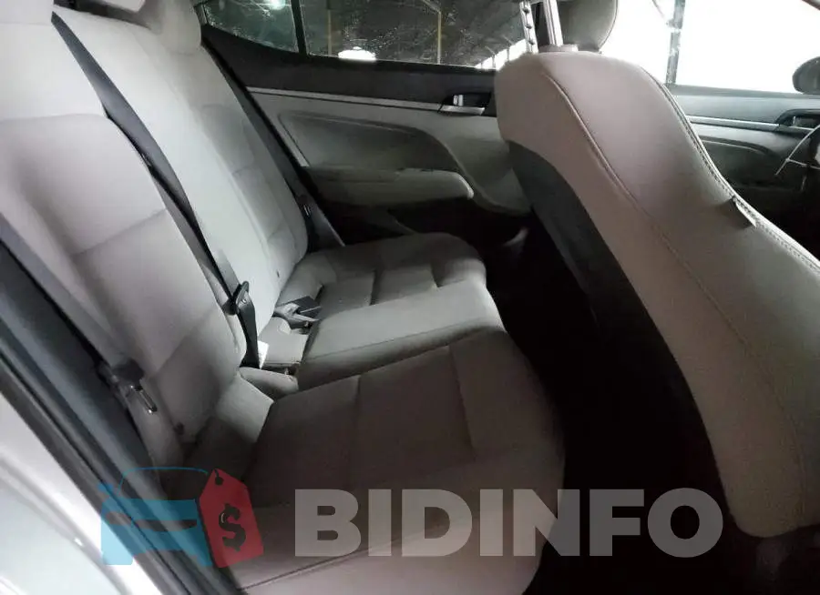 5NPD84LF7JH364826 Photo# 10