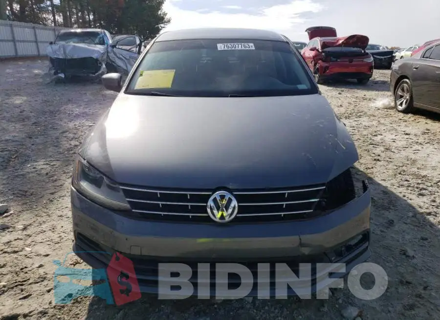 3VW2B7AJ4JM261260 Photo# 5