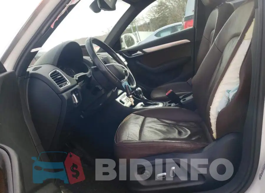 WA1GFCFSXGR015015 Photo# 7