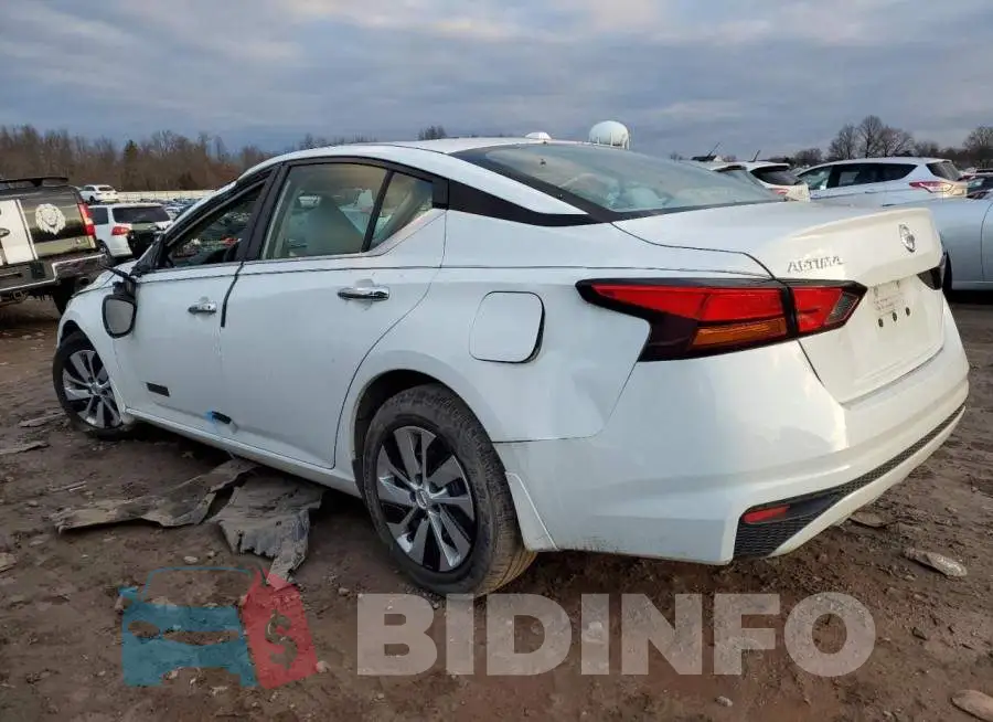 1N4BL4BV1KN305387 Photo# 2