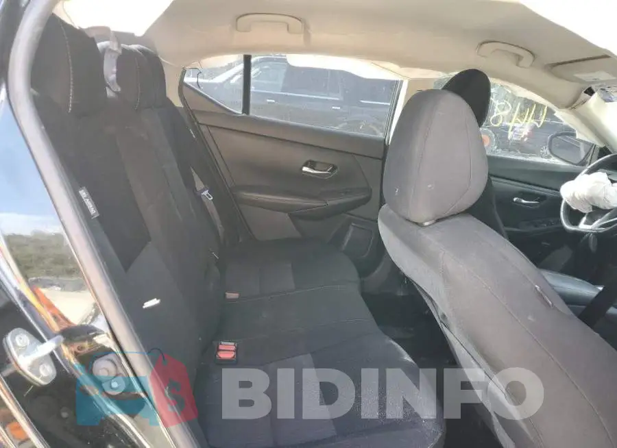 3N1AB8CV9NY246047 Photo# 10