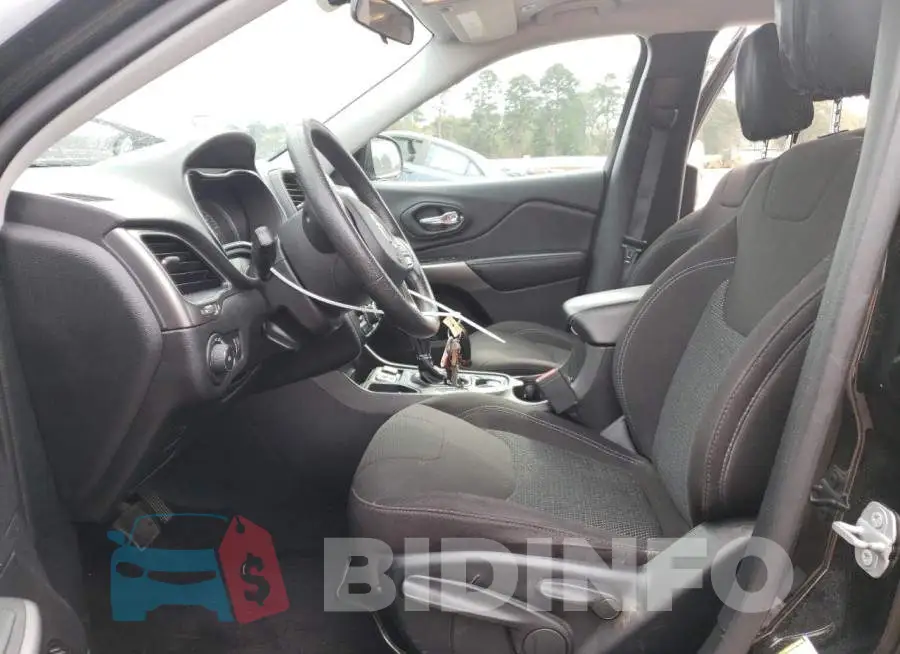 1C4PJLCB3KD240827 Photo# 7