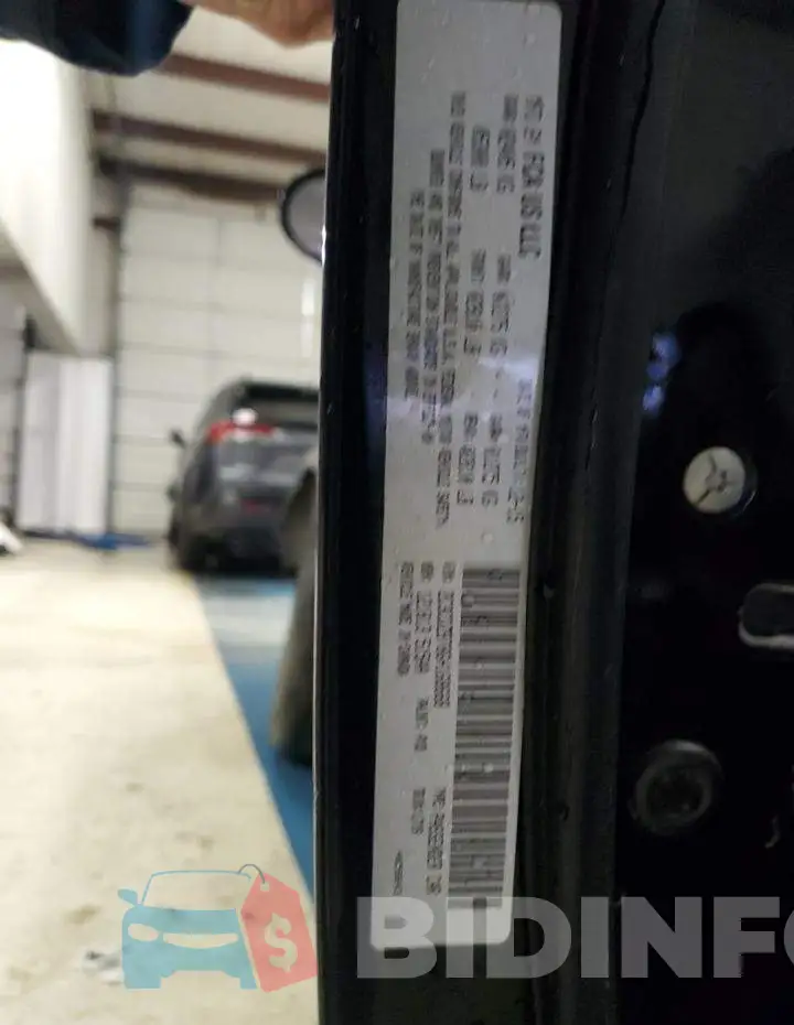 2C3CDZBT8GH168668 Photo# 13