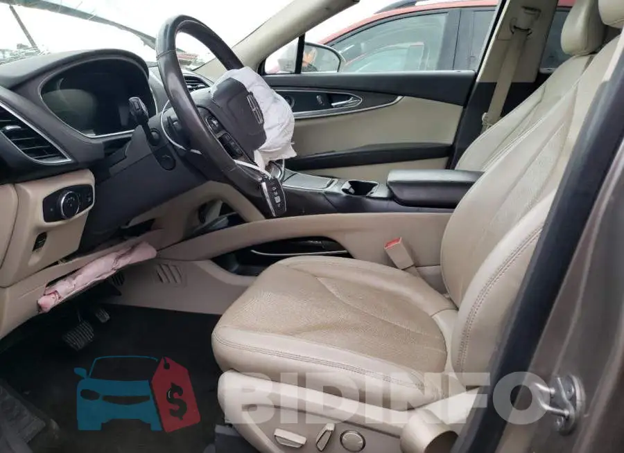 2LMPJ6LP7KBL13829 Photo# 7