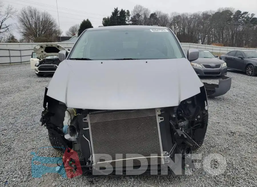 2C4RC1BG3GR185840 Photo# 5