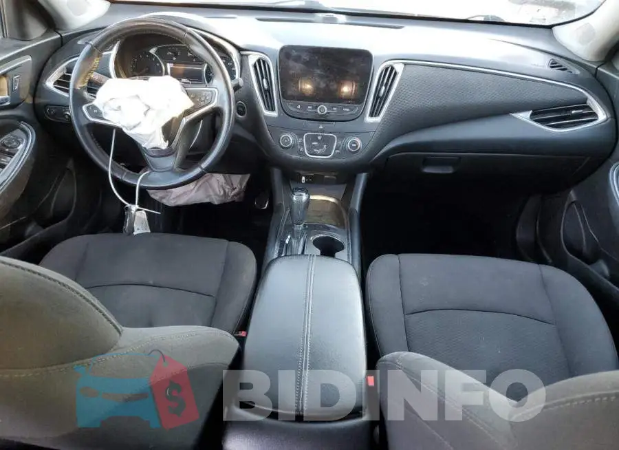 1G1ZD5ST5JF100828 Photo# 8