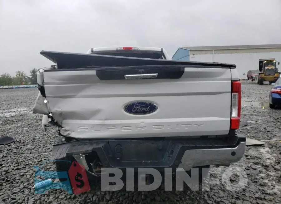 1FT7W2BT0JEB16562 Photo# 6