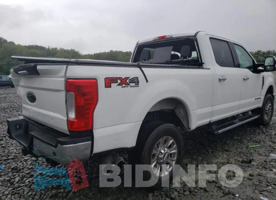1FT7W2BT0JEB16562 Photo# 3