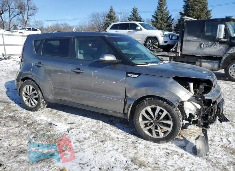 KNDJP3A5XJ7574643 Photo# 4