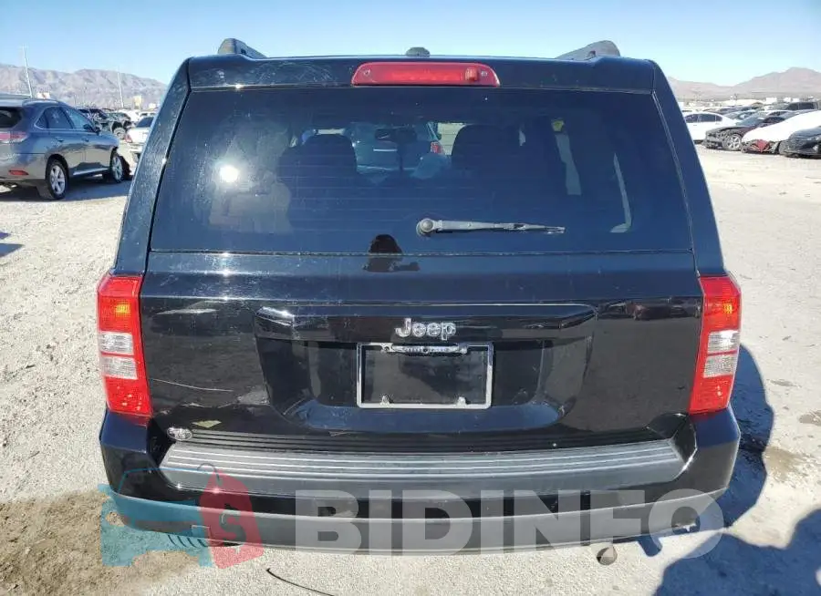 1C4NJPBB1HD166512 Photo# 6