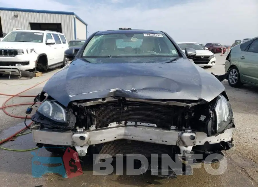 WDDZF4JB9JA340309 Photo# 5