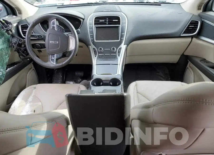 2LMPJ6J9XLBL04032 Photo# 8