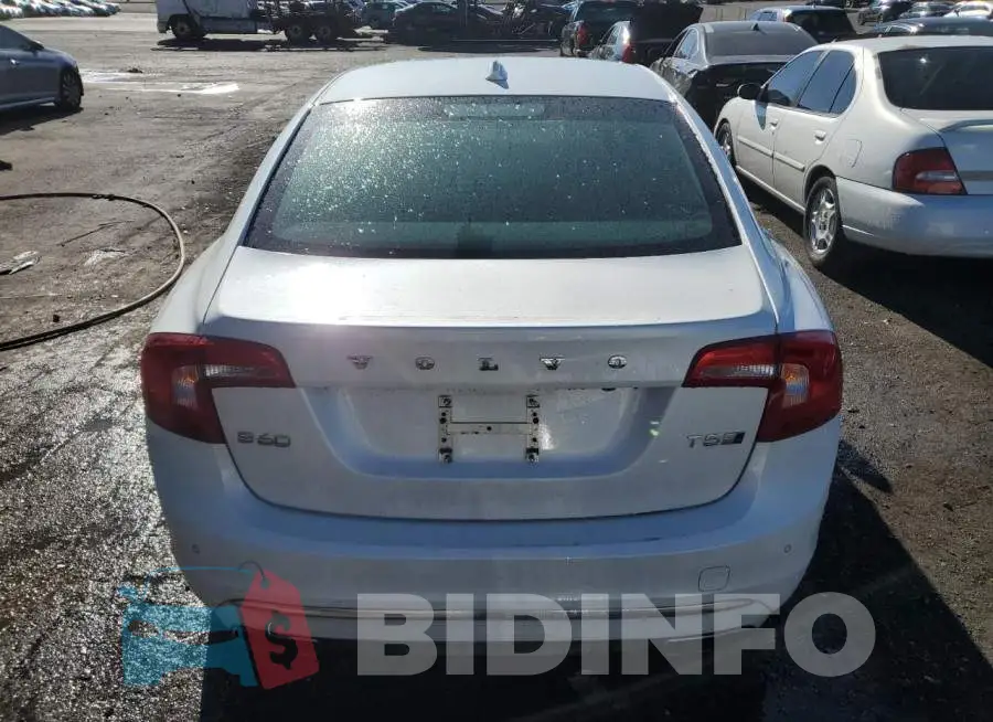 LYV402TK3HB145199 Photo# 6