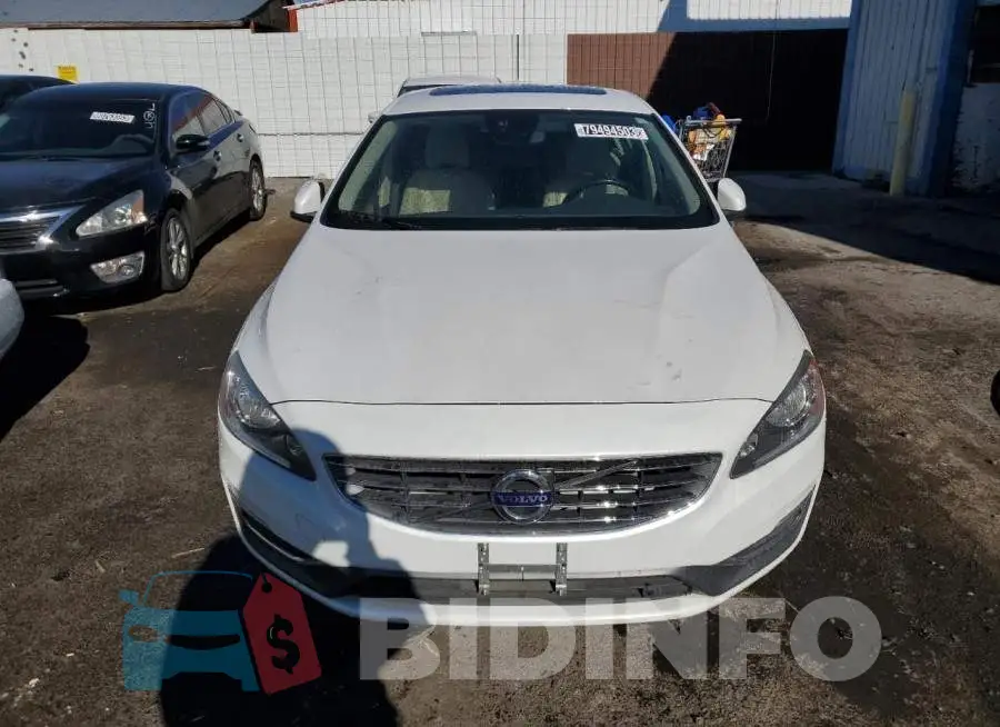 LYV402TK3HB145199 Photo# 5