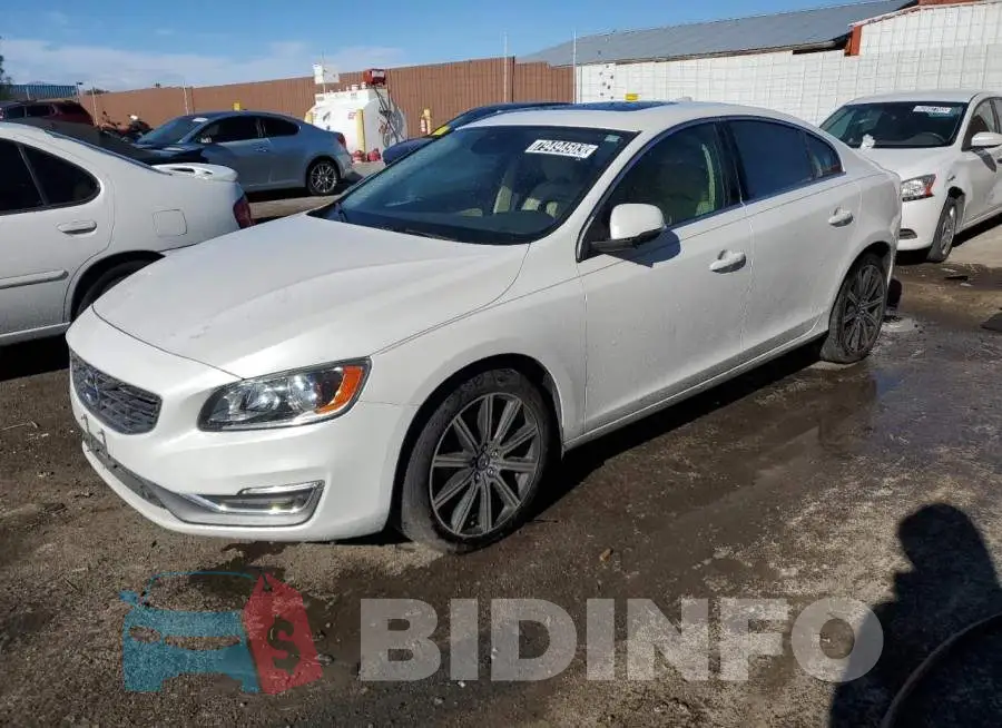 LYV402TK3HB145199 Photo# 1