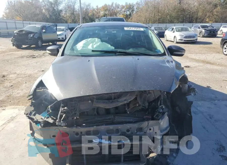 1FADP3J23GL324573 Photo# 5