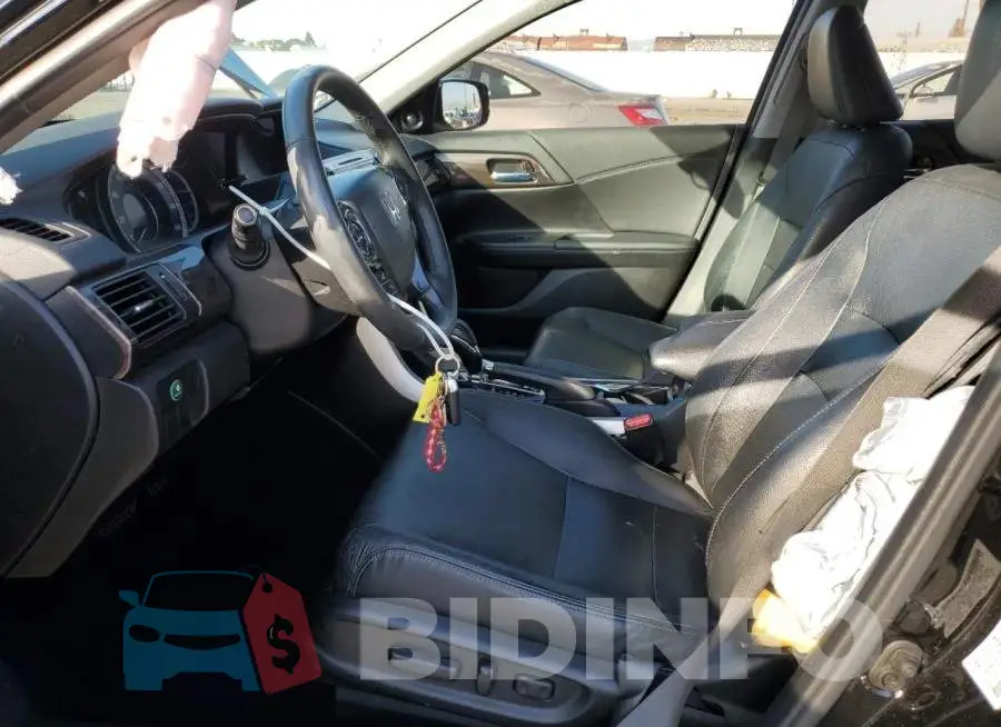1HGCR2F8XHA004267 Photo# 7