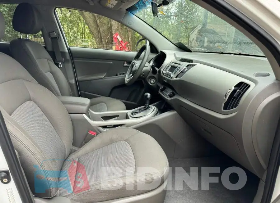 KNDPB3ACXG7879527 Photo# 5