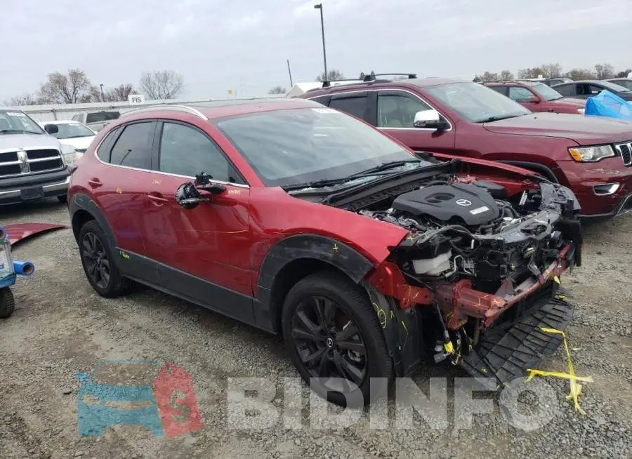 3MVDMBDY9NM458981 Photo# 4
