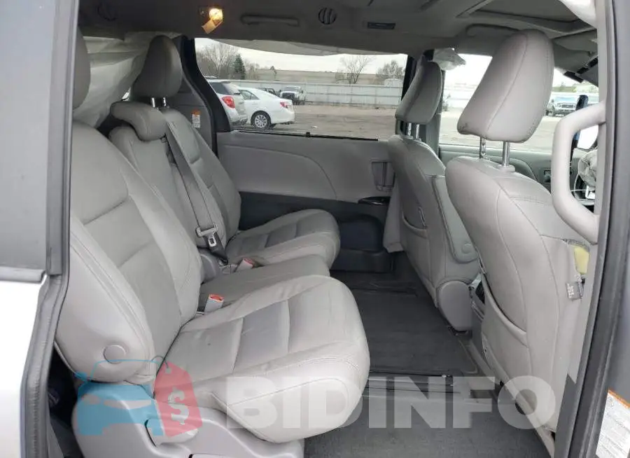 5TDYZ3DCXJS914818 Photo# 11