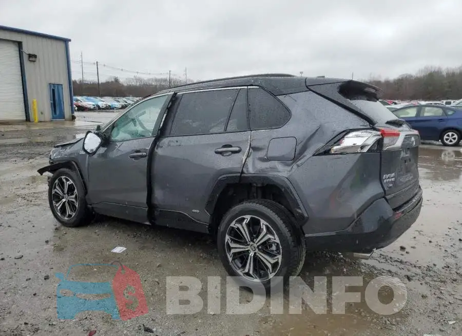 JTMFB3FV5PD154635 Photo# 2