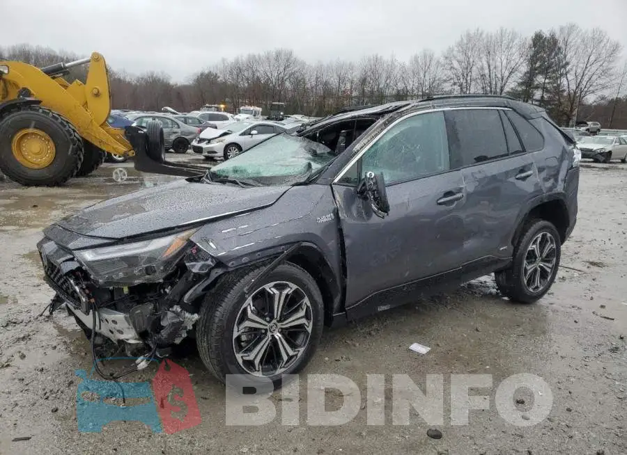 JTMFB3FV5PD154635 Photo# 1