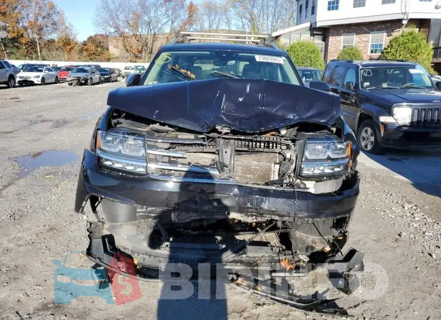 1V2MR2CA7JC541018 Photo# 5