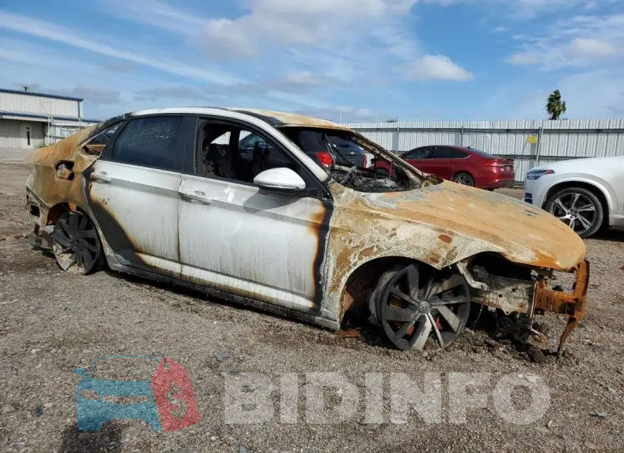 3VW6T7BU4LM045368 Photo# 4
