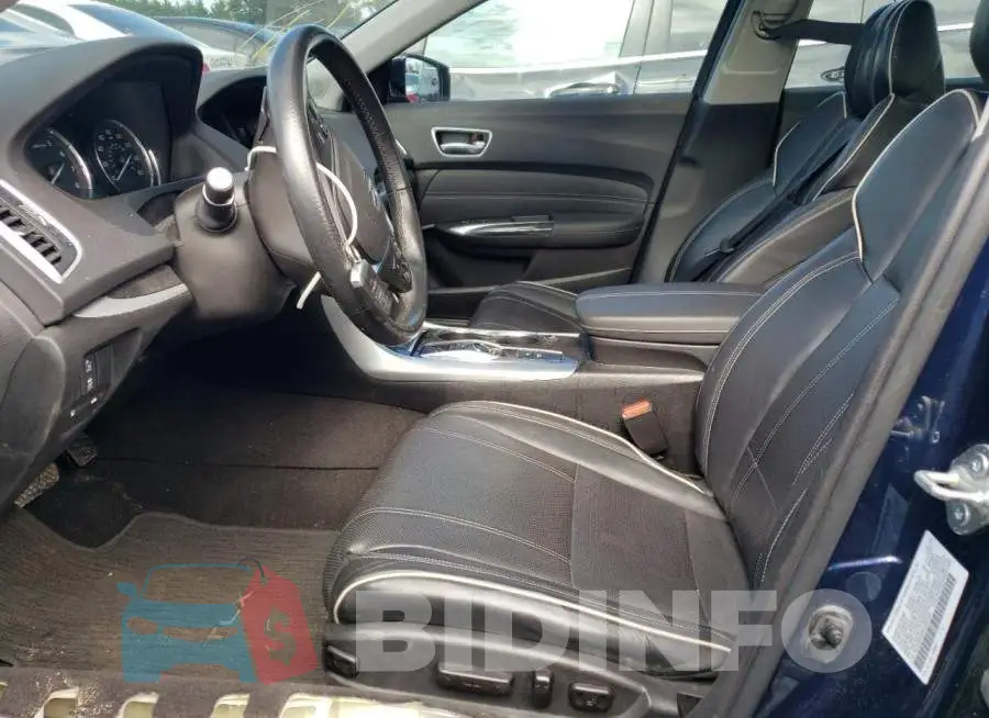 19UUB2F45KA006120 Photo# 7