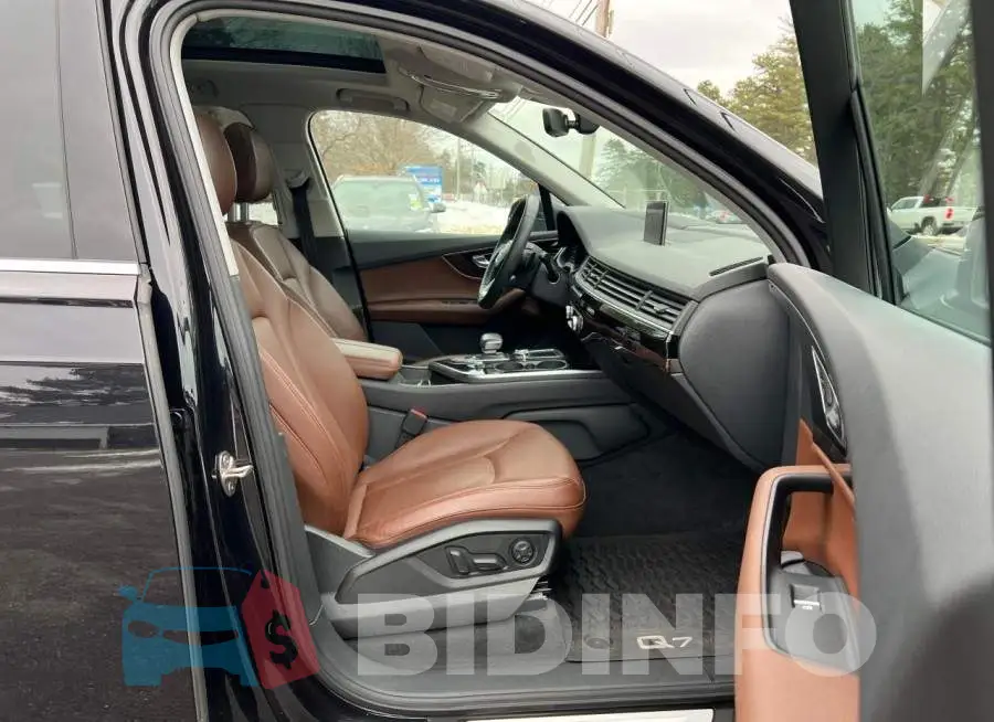 WA1VAAF75KD024166 Photo# 5