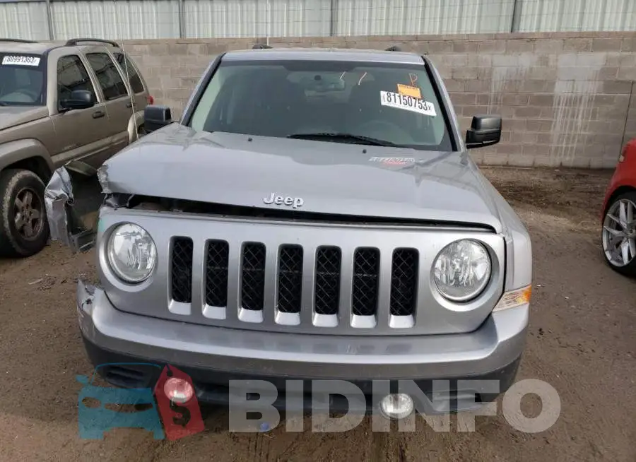 1C4NJPBB0HD152875 Photo# 5