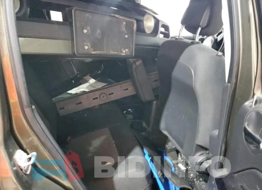 1C4NJPBB8FD314328 Photo# 11