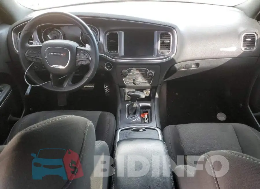 2C3CDXGJ8JH157303 Photo# 8