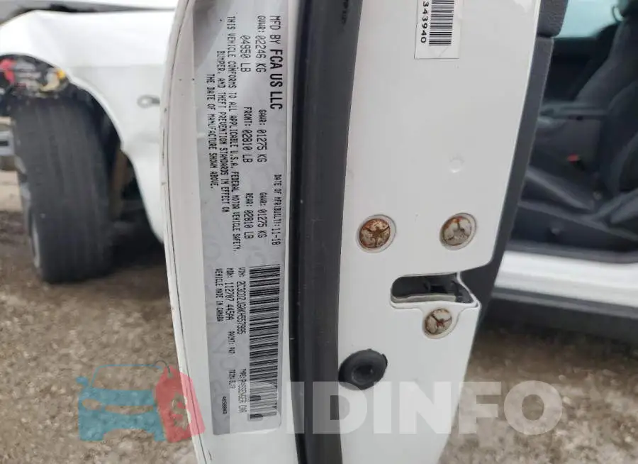 2C3CDZJG0KH557995 Photo# 12