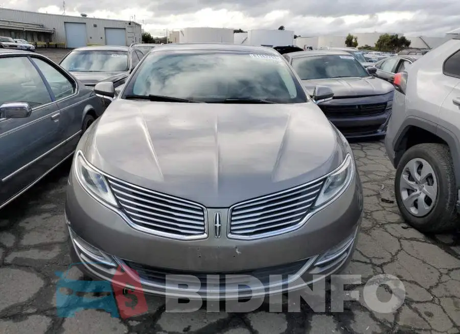 3LN6L2LUXGR629072 Photo# 5