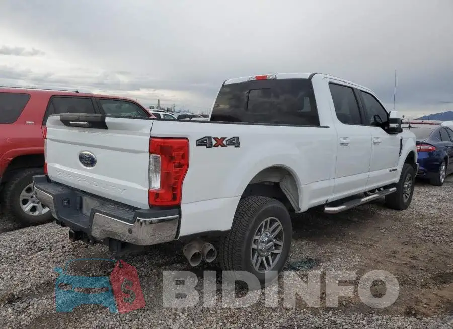1FT7W2BT4JEB38354 Photo# 3