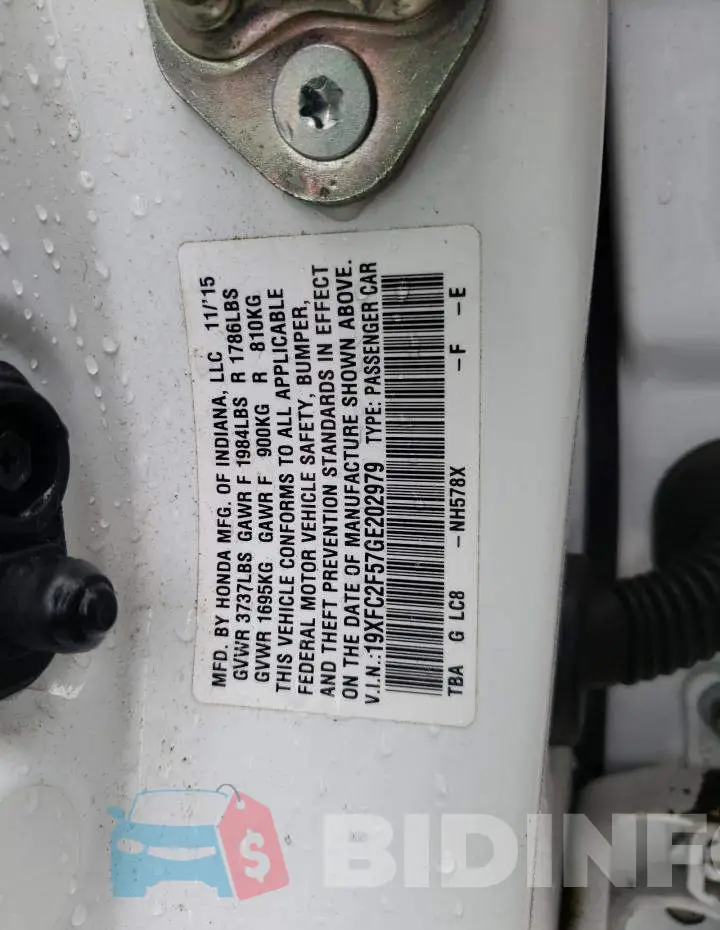 19XFC2F57GE202979 Photo# 12