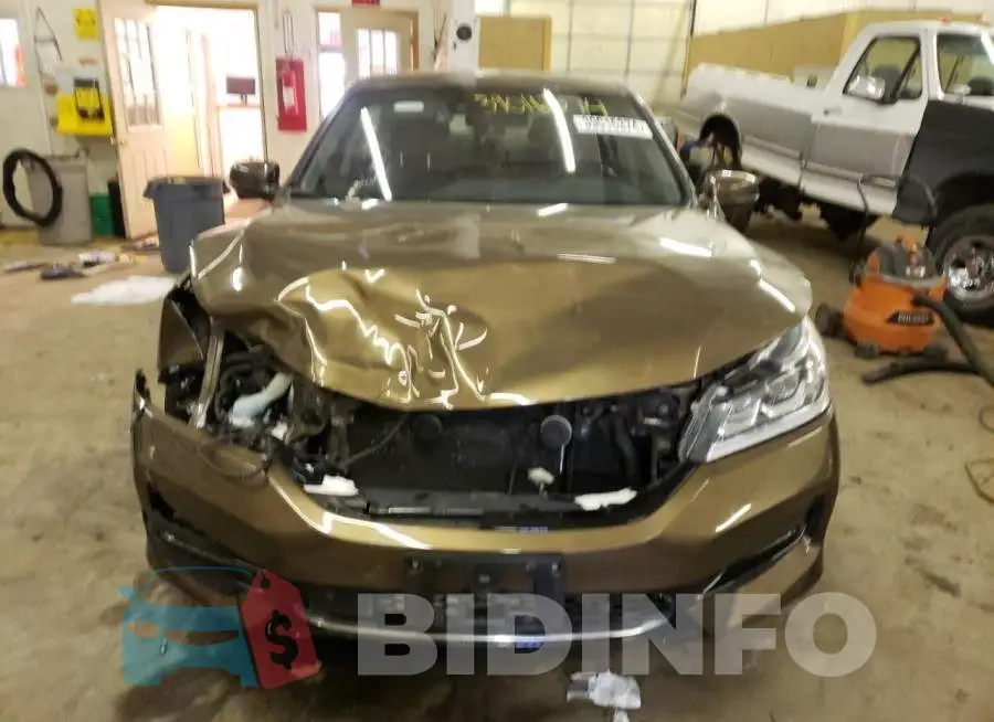 JHMCR6F57HC001521 Photo# 5