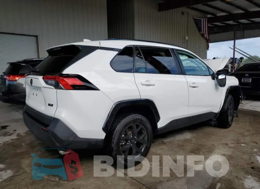2T3W1RFV0NC211184 Photo# 3