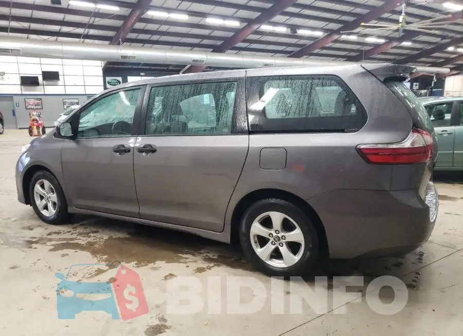 5TDZZ3DC9JS964758 Photo# 2