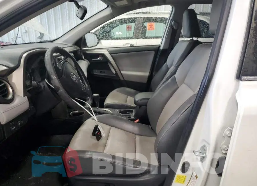 JTMDFREV2FD149102 Photo# 7