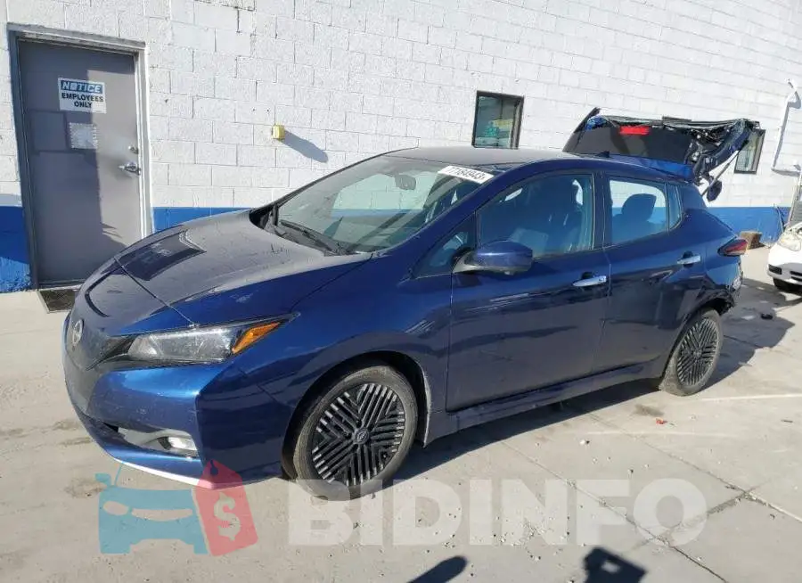 1N4CZ1CV7PC553436 Photo# 1