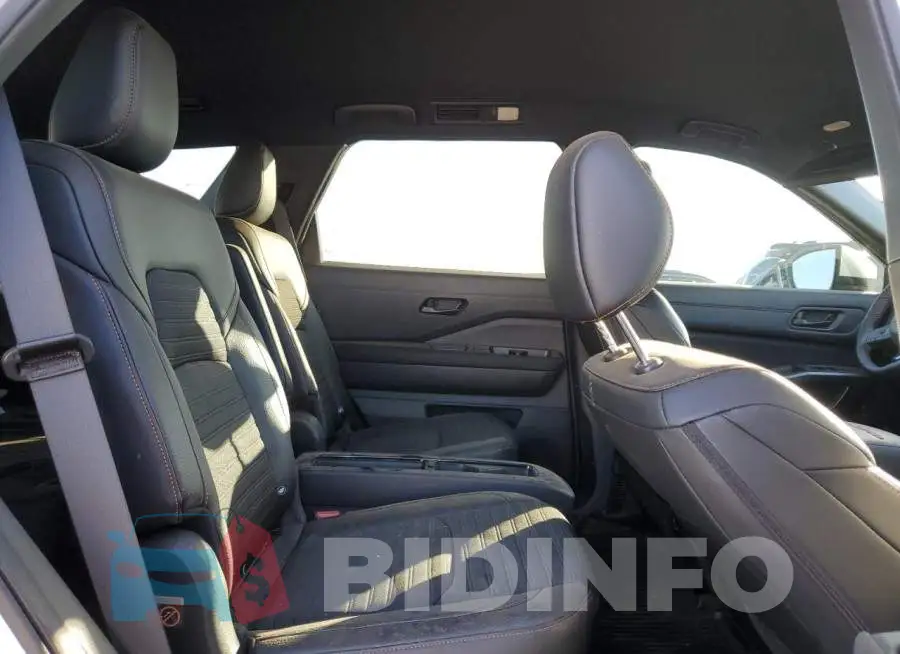 5N1DR3BD7PC277239 Photo# 10
