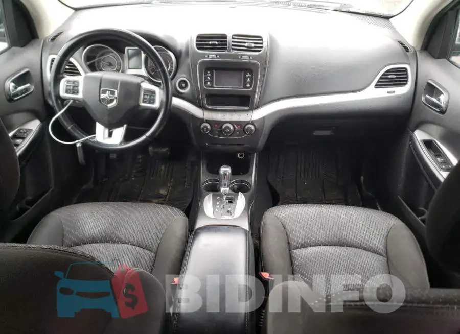 3C4PDCAB8GT101174 Photo# 8