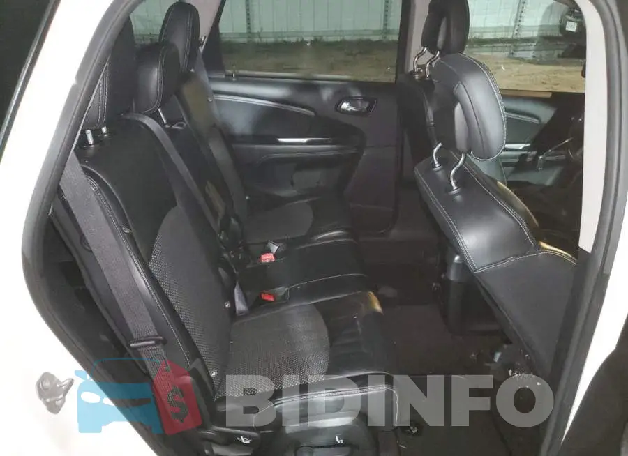 3C4PDCGB8LT272430 Photo# 11