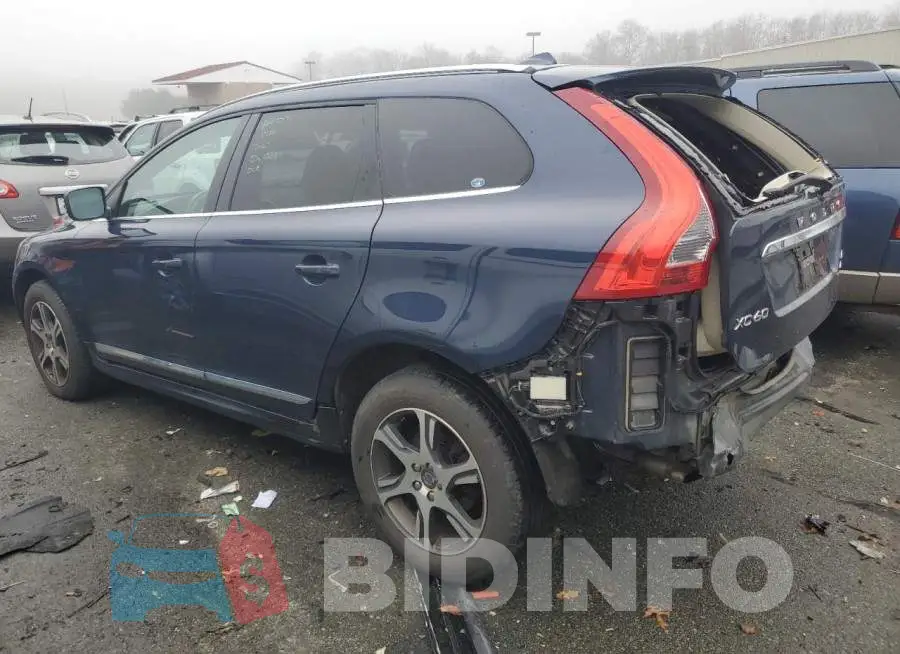 YV4902RK4F2753385 Photo# 2