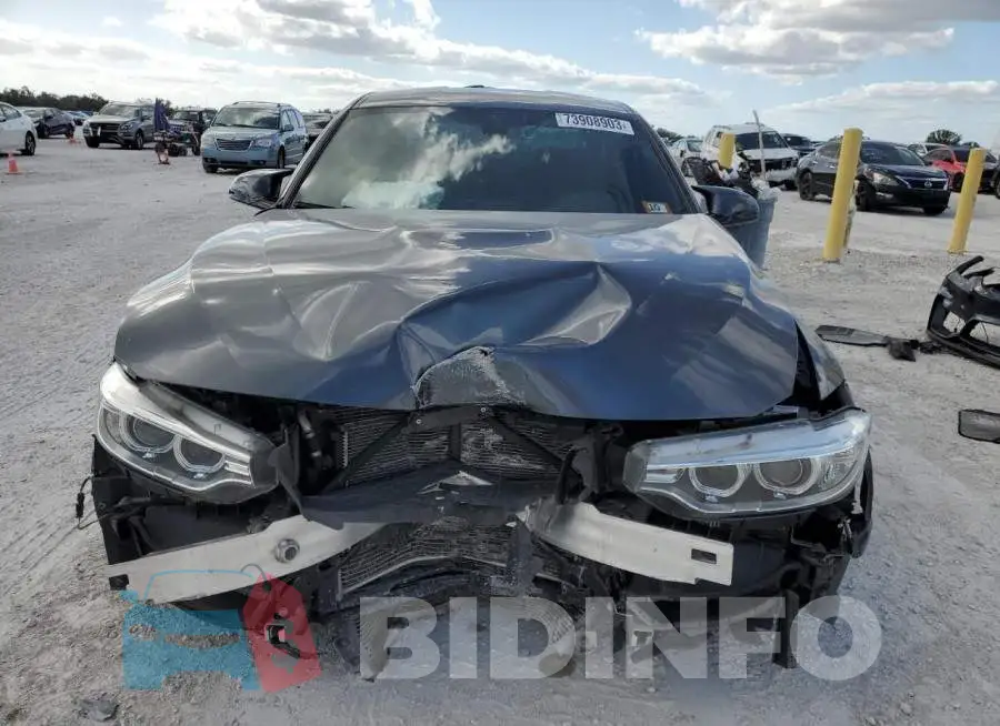 WBS8M9C55H5G83374 Photo# 5