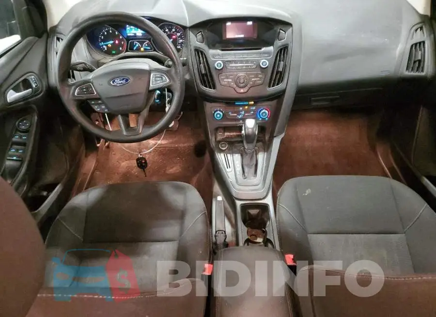 1FADP3F23GL250998 Photo# 8